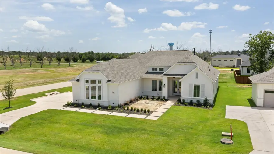 2188 Middlewood Circle, Granbury, TX 76049 - #2