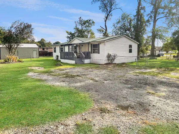 181 Cyclone Street, Waskom, TX 75692