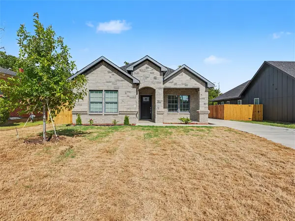 821 S Ayers Avenue, Fort Worth, TX 76103