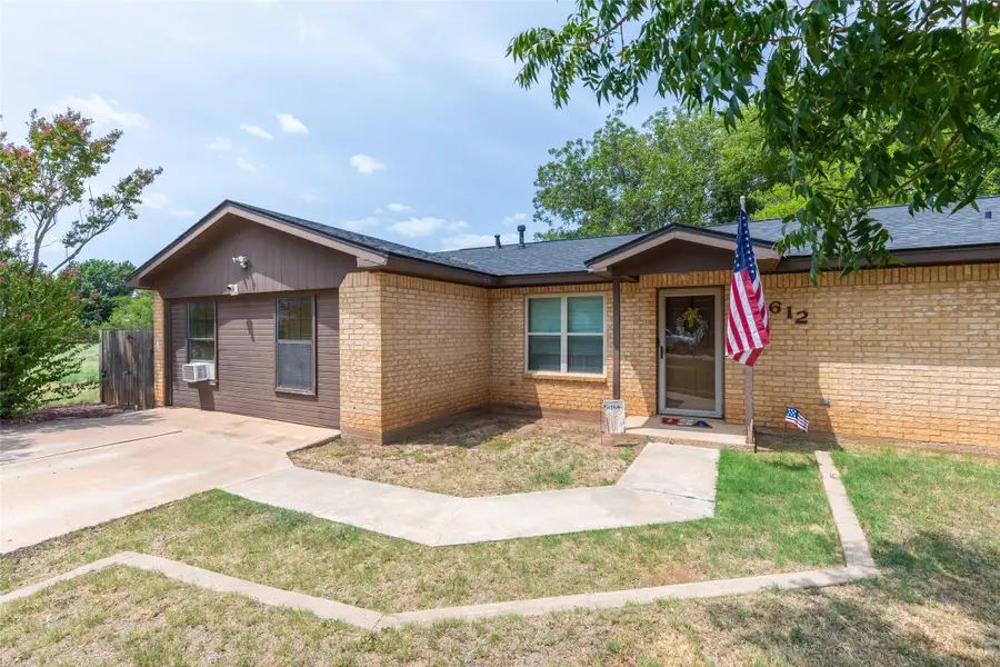 612 N 2nd, Merkel, TX 79536 - #2