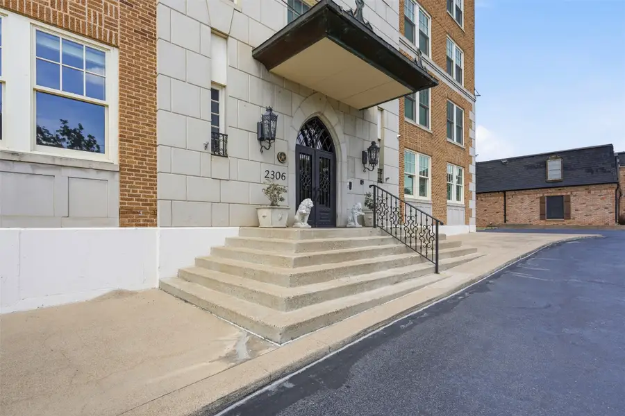 2306 Park Place Avenue #10C, Fort Worth, TX 76110 - #3