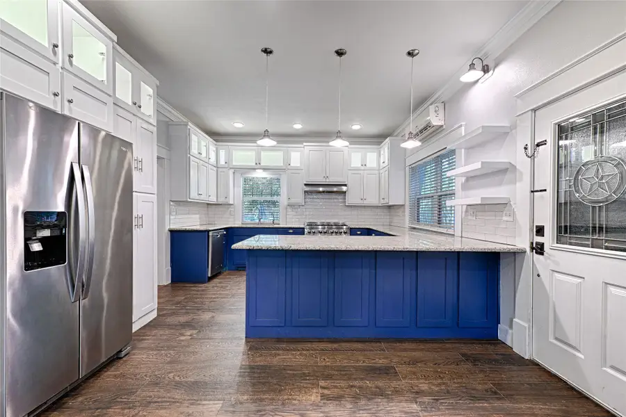 309 W Walnut Street, Whitewright, TX 75491 - #3