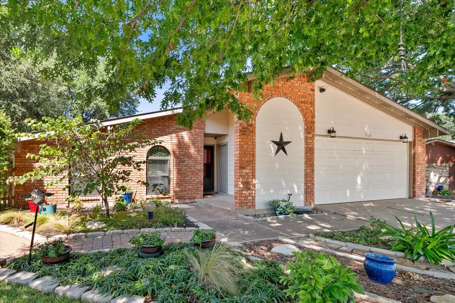 7520 Weatherwood Court, Fort Worth, TX 76133 - #2