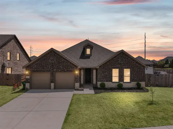 227 Hackney Street, Waxahachie, TX 75165