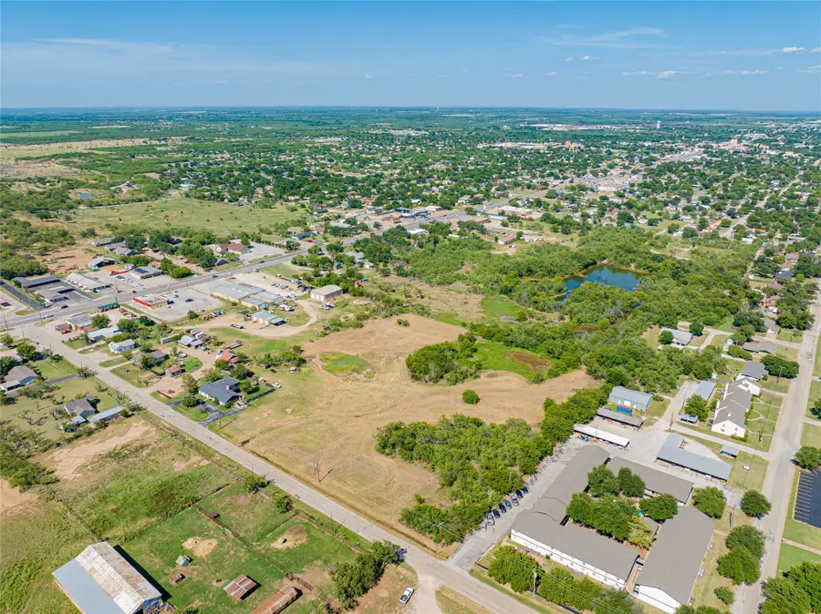 000 Sunset Boulevard, Breckenridge, TX 76424 - #3