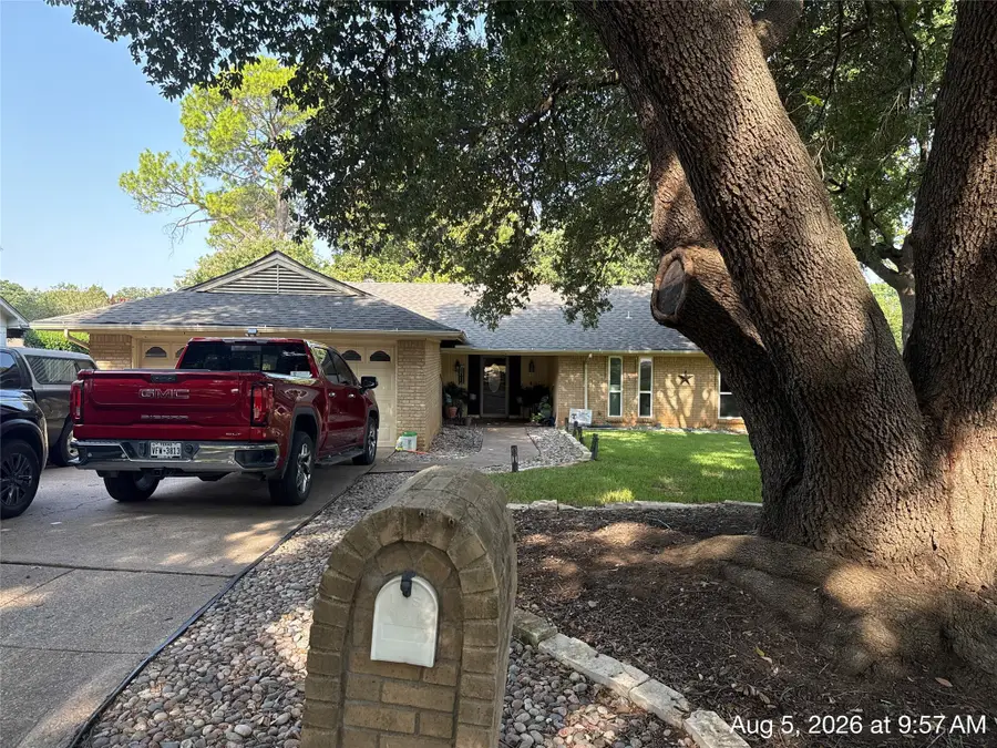 3900 Lynbrook Lane, Arlington, TX 76015 - #2