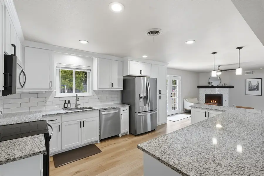 6908 Wycliff Street, Fort Worth, TX 76116 - #2