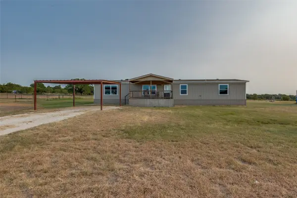 268 Deer Valley Lane, Poolville, TX 76487