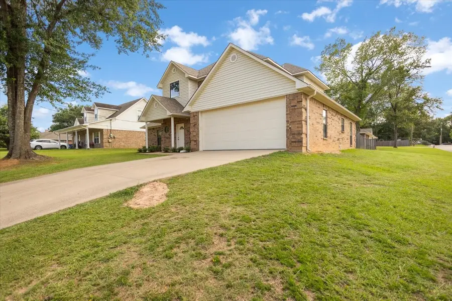 703 Daniel Street, Gladewater, TX 75647 - #2