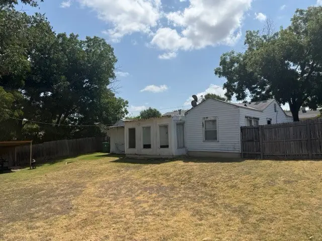 3815 Beverly Drive, Beverly Hills, TX 76711 - #3