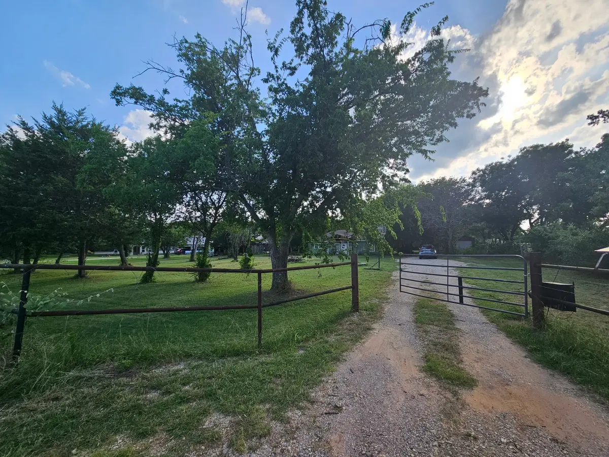138 County Road 4876, Newark, TX 76071 - #1