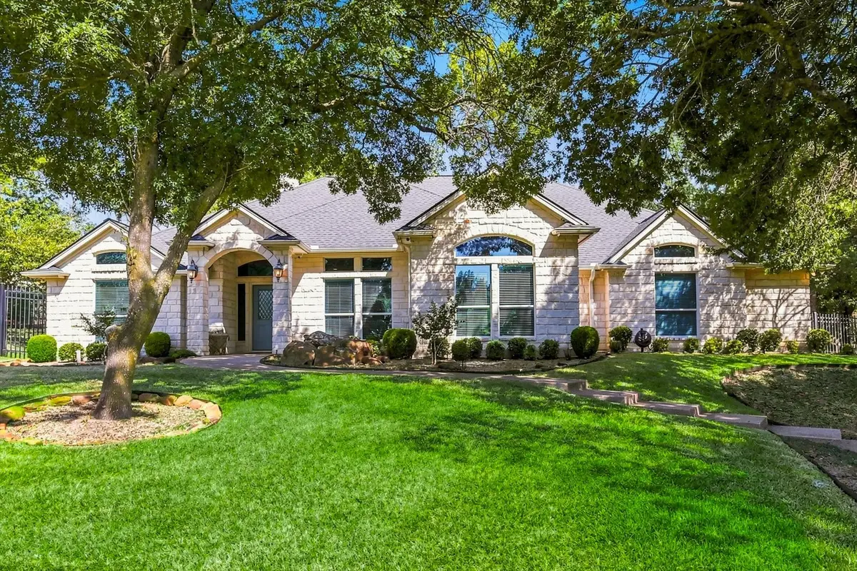 144 Saddle Brook Drive, Hudson Oaks, TX 76087 - #1