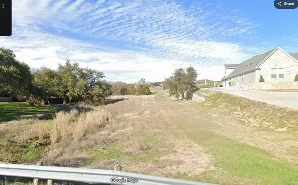 2108 Wills Way Drive, Granbury, TX 76049