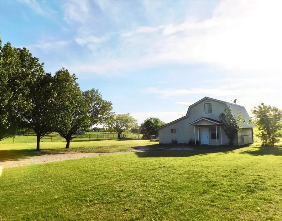 31 Rogers Circle, Krum, TX 76249 - #3