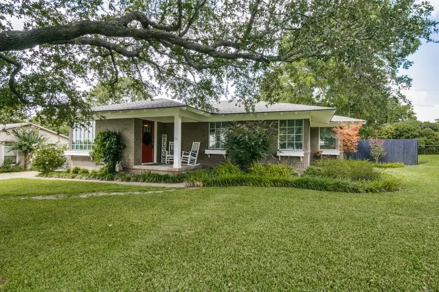 504 W Kaufman Street, Rockwall, TX 75087 - #2