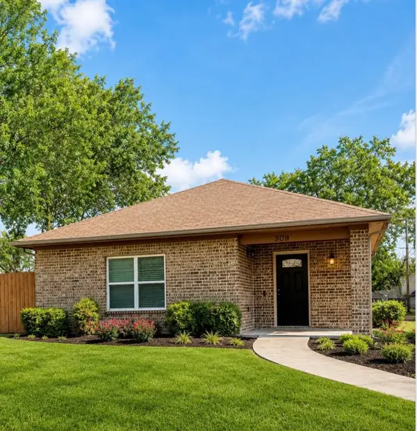 309 Emma Jane Street, Rockwall, TX 75087