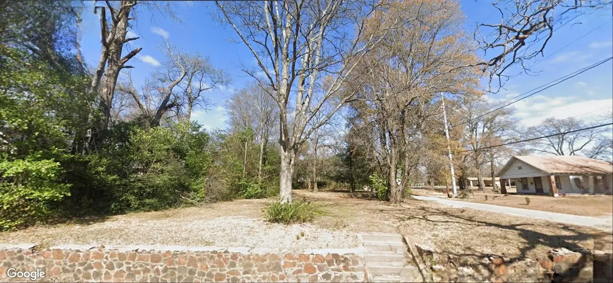 1303 W Lollar Street, Tyler, TX 75702 - #1