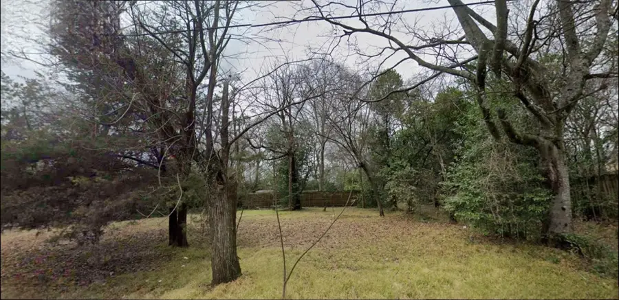 1303 W Lollar Street, Tyler, TX 75702 - #2