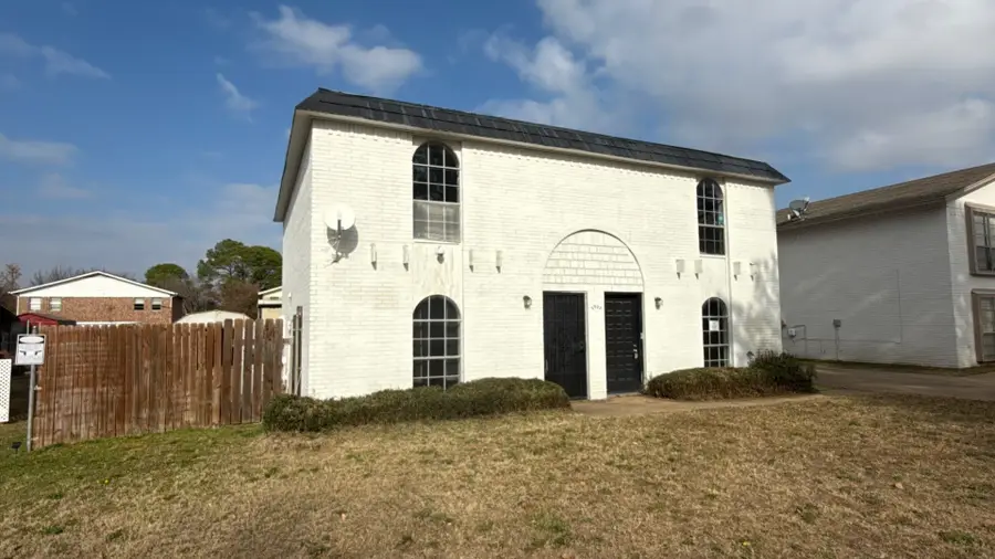 1907 Nolen Court, Arlington, TX 76012 - #2