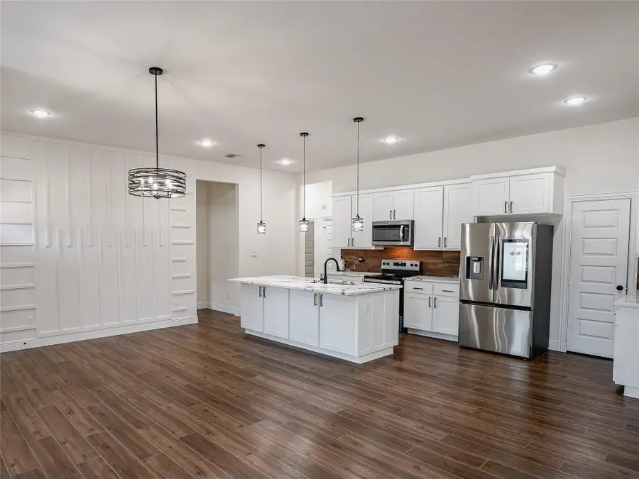 4206 Colonial Avenue, Dallas, TX 75215 - #3