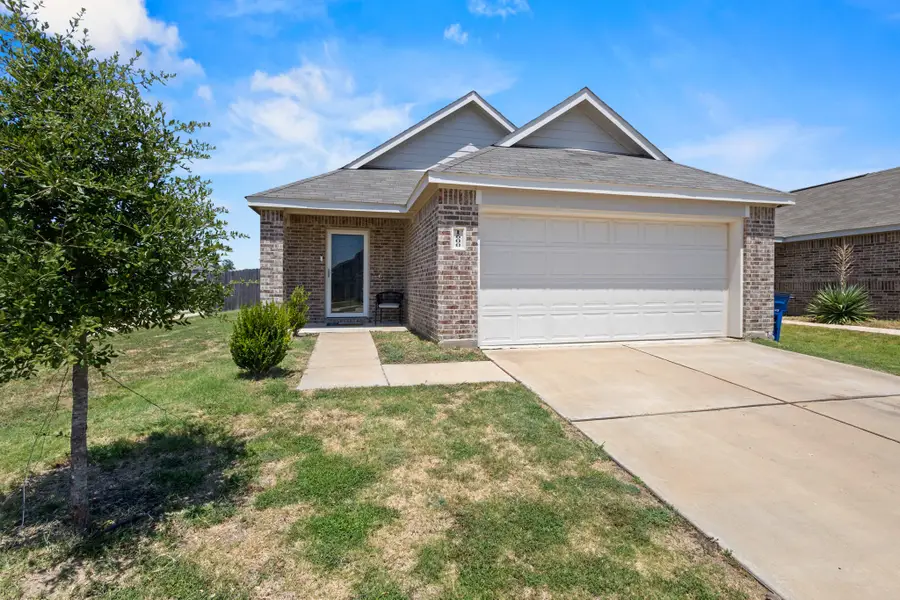1600 Luke Street, Ennis, TX 75119 - #2