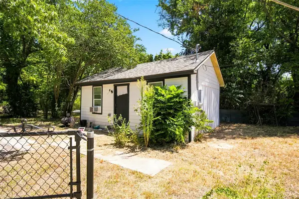 2000 Parrish Street, Bellmead, TX 76705