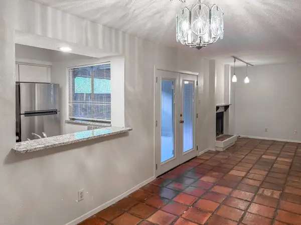 5138 Amesbury Drive #110, Dallas, TX 75206
