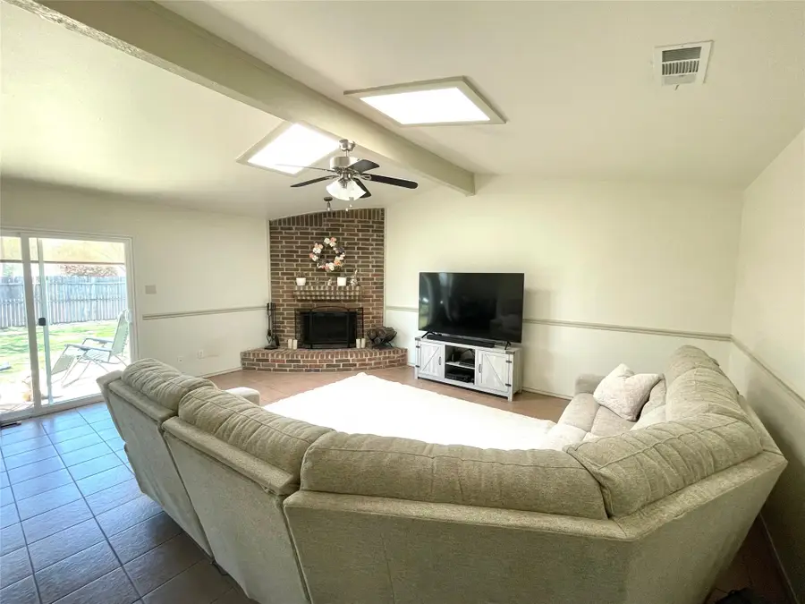 2610 N Casa Blanca Court, Arlington, TX 76015 - #2