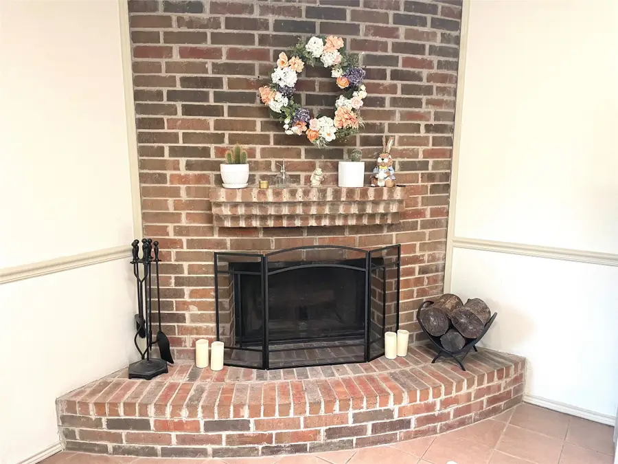 2610 N Casa Blanca Court, Arlington, TX 76015 - #3
