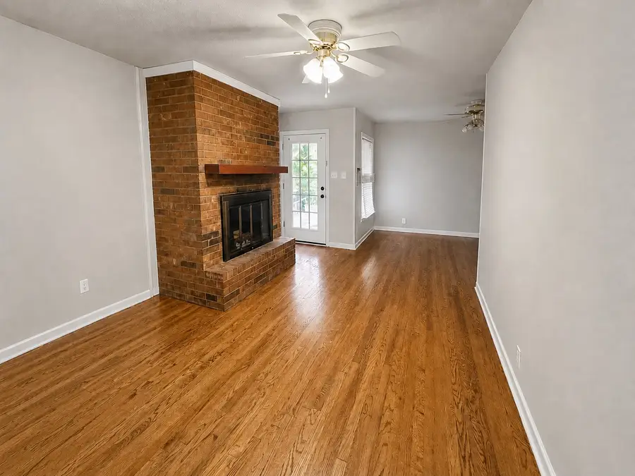 1004 Cordell Street, Denton, TX 76201 - #3
