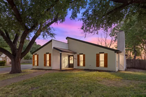 401 Lindenwood Lane W, Hewitt, TX 76643