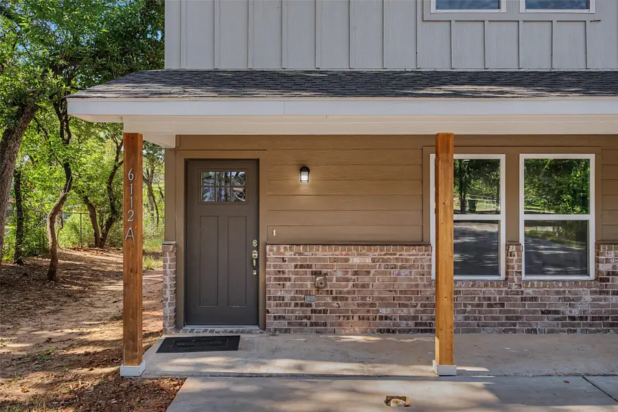 6112 Mccullar Street, Haltom City, TX 76117 - #3