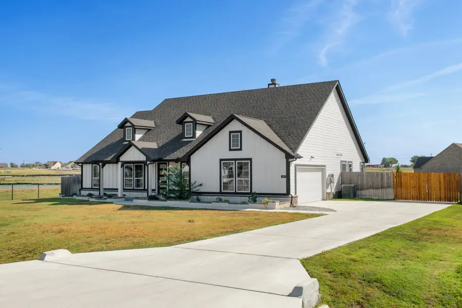 107 Red Cliff Court, Rhome, TX 76078 - #3