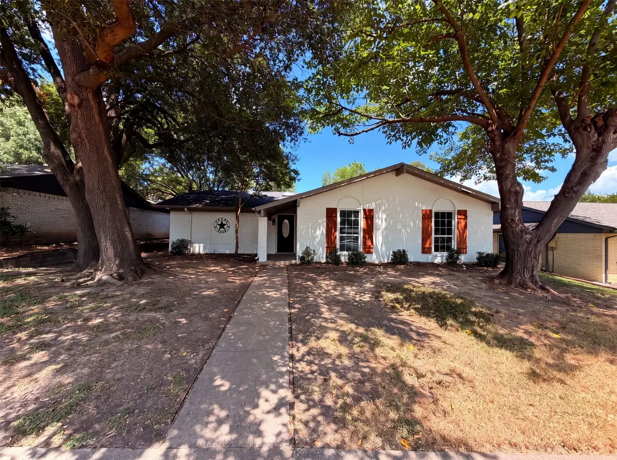 922 Meadowdale Circle, Garland, TX 75043 - #1