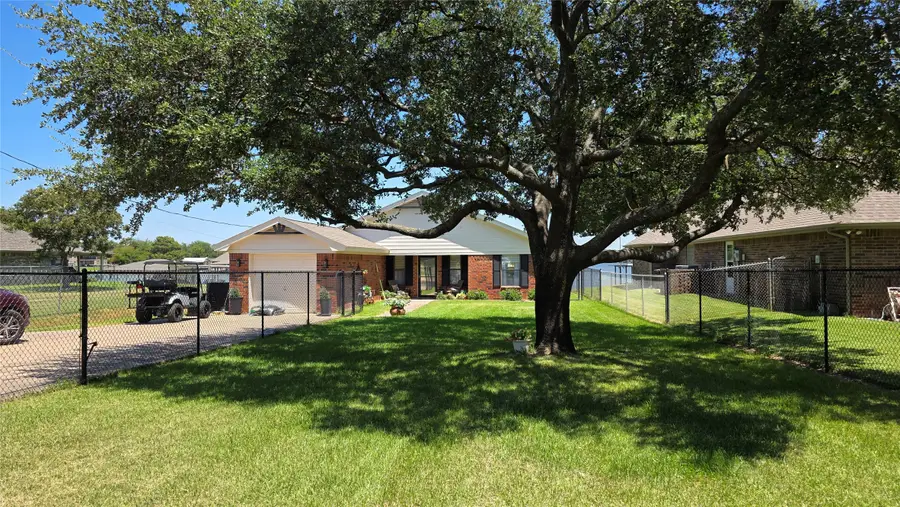 4001 Apache Trail Court, Granbury, TX 76048 - #2