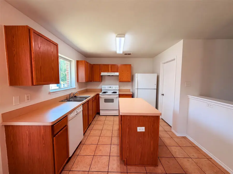 511 Brighton Court, Wylie, TX 75098 - #2