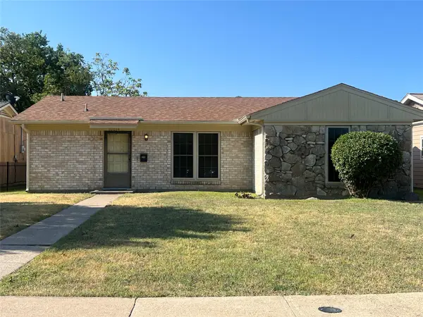 10034 Hymie Circle, Dallas, TX 75217