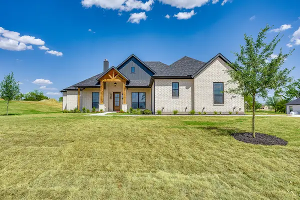 801 Zachary Michael Court, Springtown, TX 76082