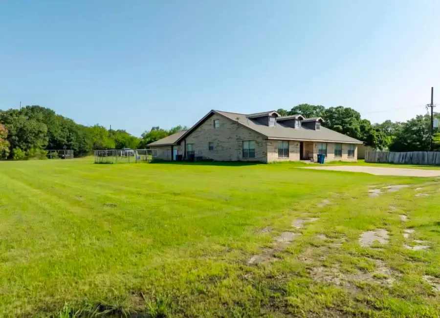 2437 State Highway 22, Whitney, TX 76692 - #2