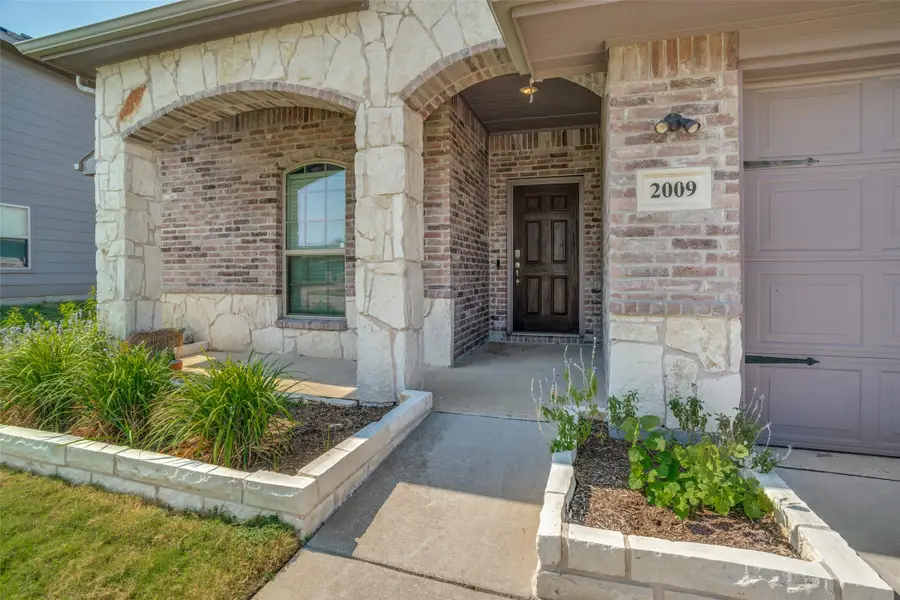 2009 Yale Street, Farmersville, TX 75442 - #2