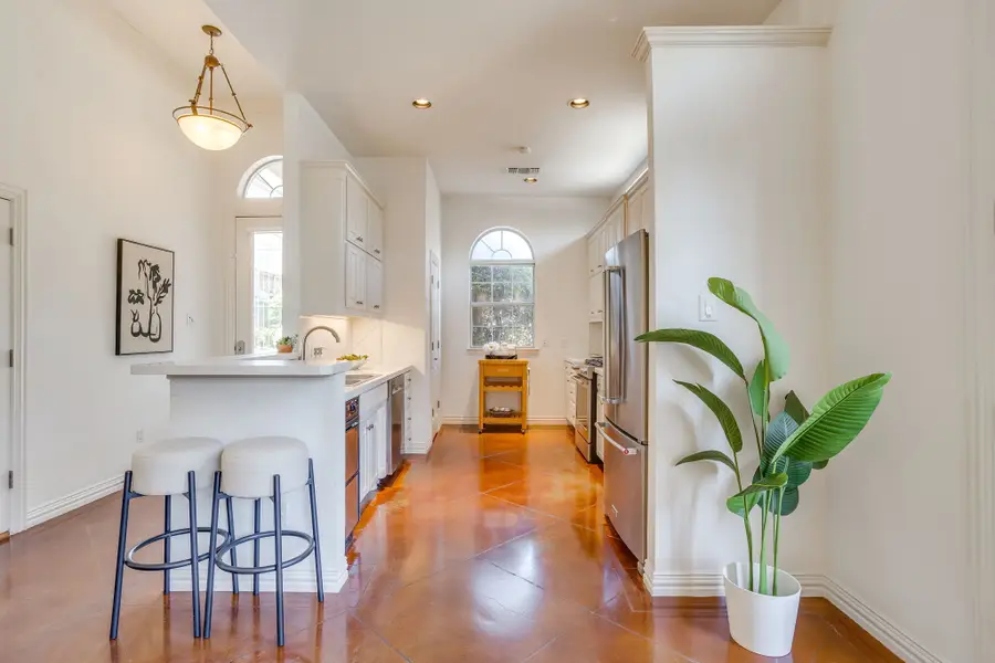 5065 Pershing Avenue, Fort Worth, TX 76107 - #3