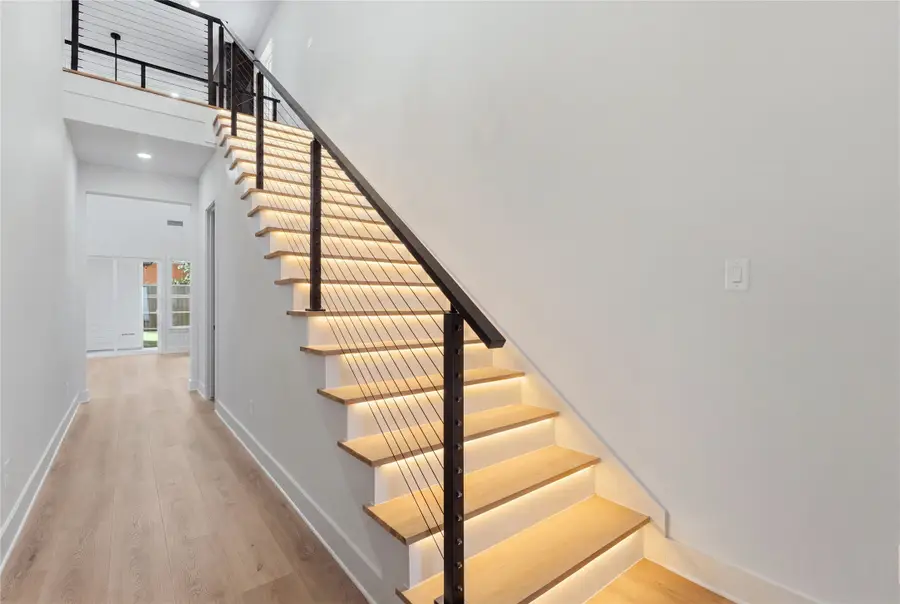 1710 Toronto Street, Dallas, TX 75212 - #2