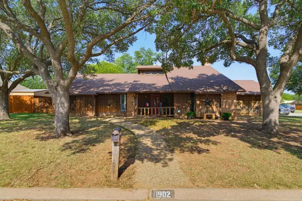 1902 Green Ridge Court, Abilene, TX 79602