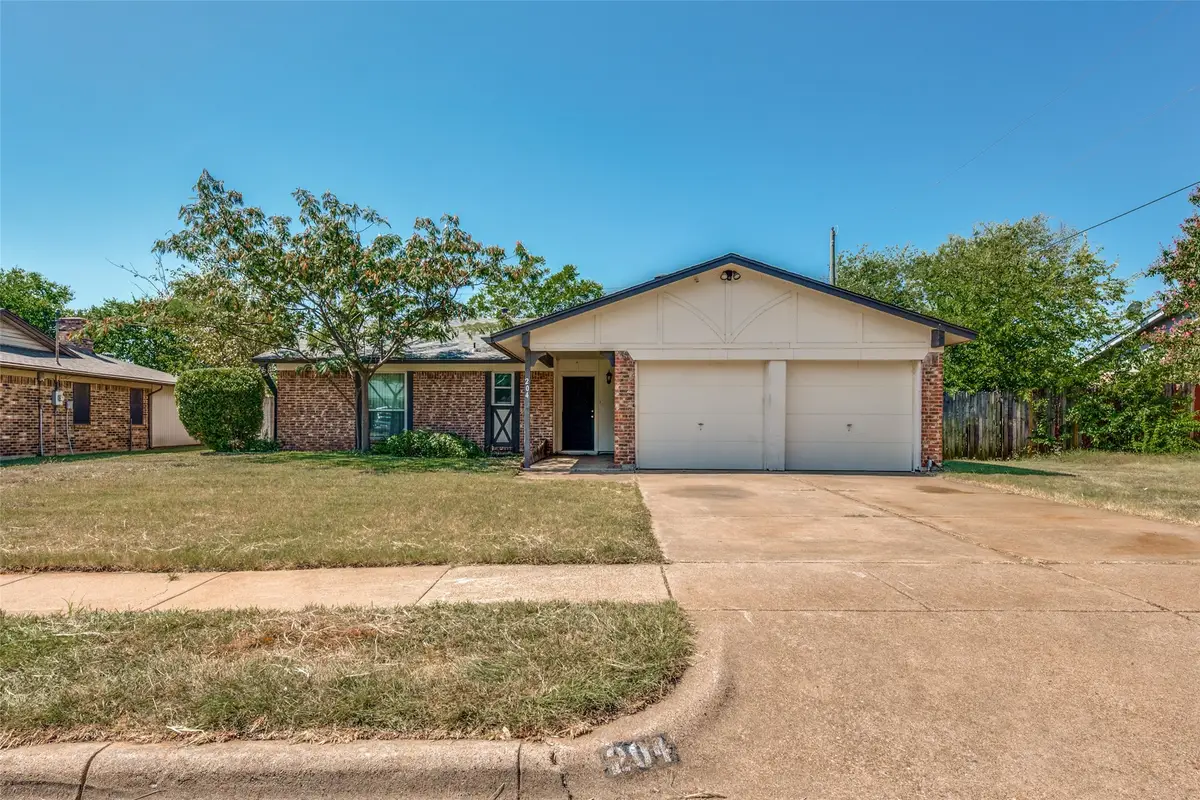 204 E Cunningham Avenue, Crowley, TX 76036 - #1
