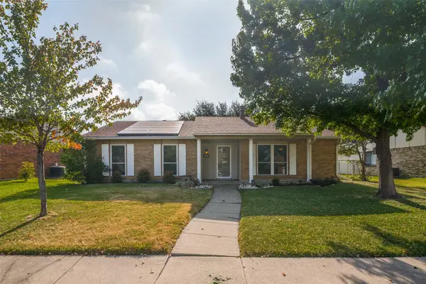 4324 Mesa View Drive, Mesquite, TX 75150