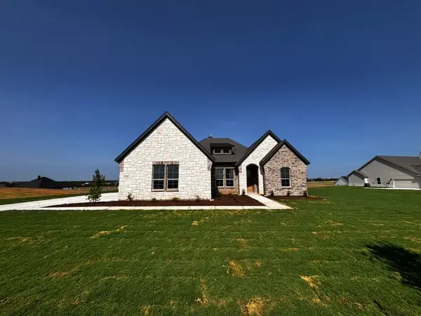 156 Hillview Trail, Decatur, TX 76234