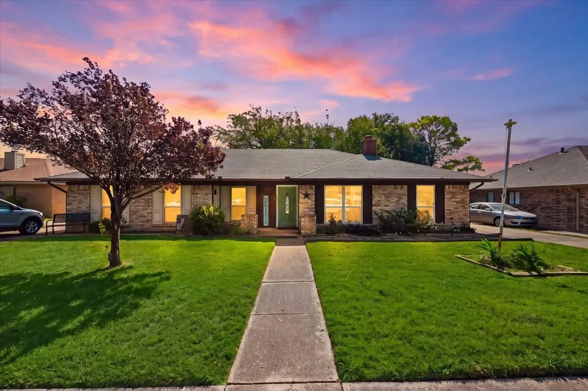 814 Rock Creek Drive, Euless, TX 76039 - #1
