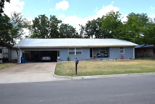 205 E 6th Street, Kaufman, TX 75142