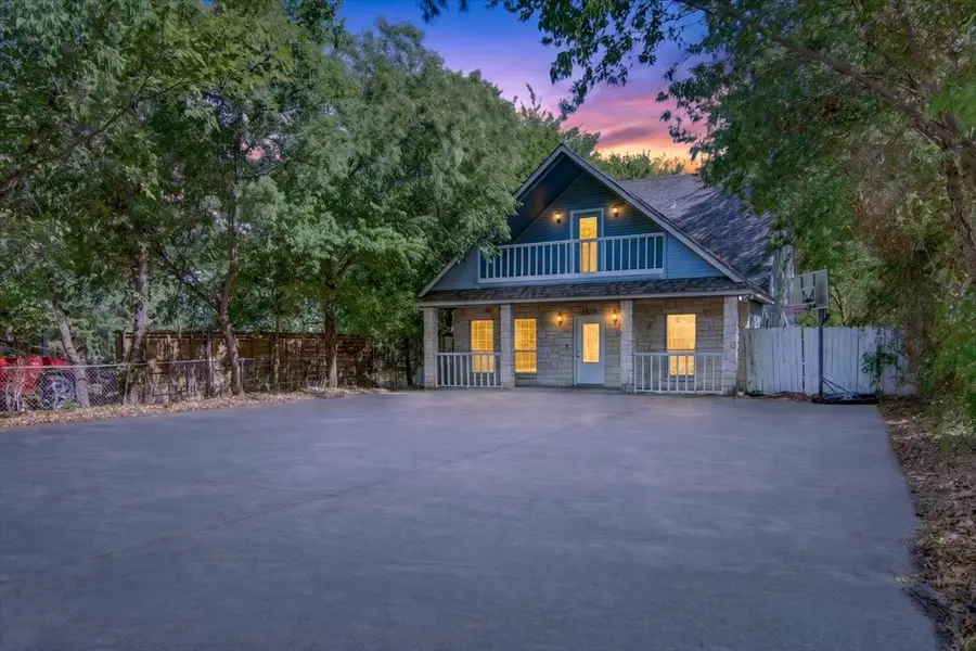 1920 S 15th Street, Waco, TX 76706 - #2