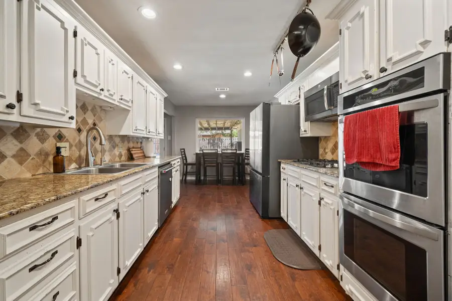 1507 Greenbrier Drive, Sherman, TX 75092 - #3